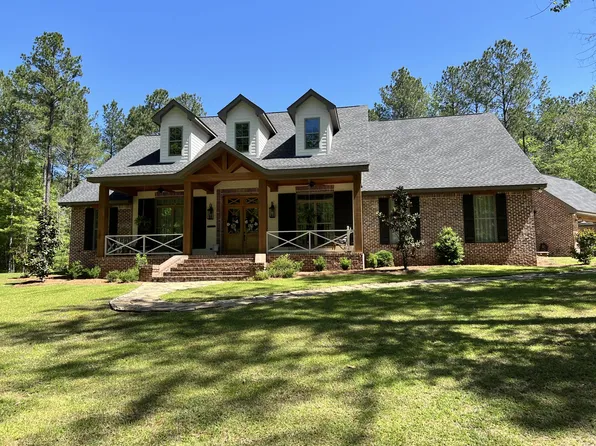 40 Fernwood Rd, Sumrall, MS 39482