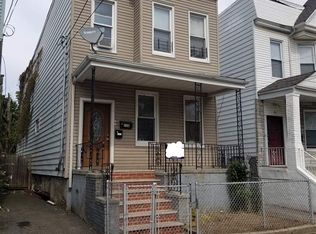 136 Bayview Ave, Jersey City, NJ 07305