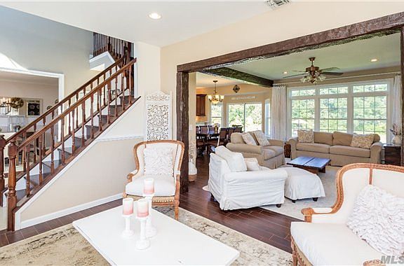 2nd image of 85 Northgate Cir
