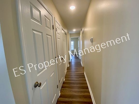 5th image of 5723 Yucatan Dr