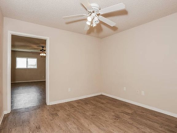 3rd image of 2446 Claremont Dr #6434