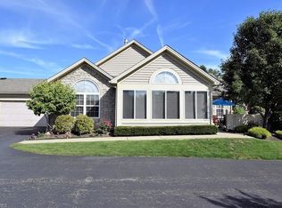 1202 Timberline Dr, Columbiana, OH 44408