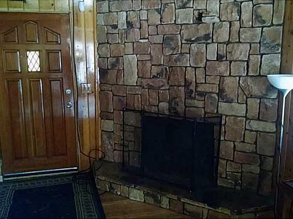 3rd image of 32985 Deer Ln