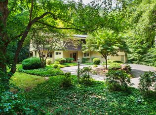 17 Climax Rd, Simsbury, CT 06070