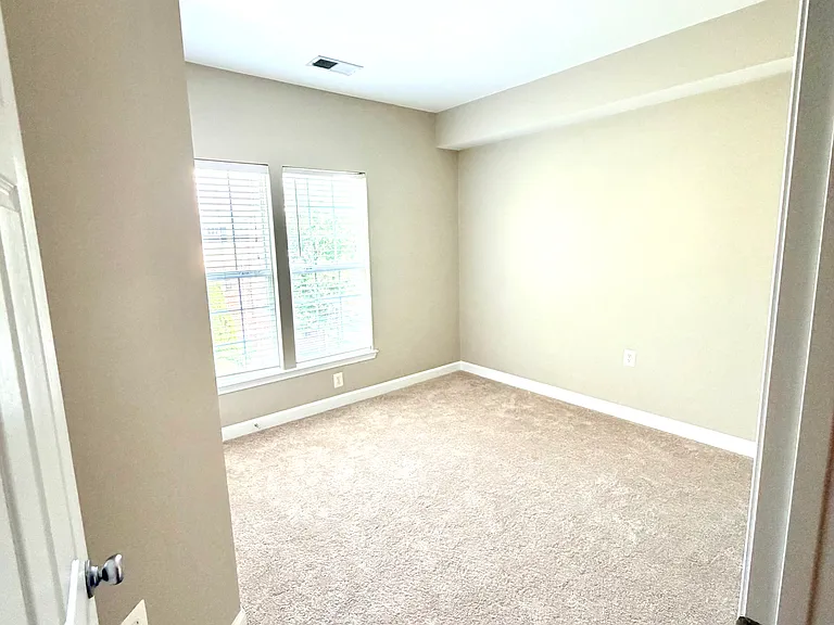 42537 Rockrose Sq — Photo 4