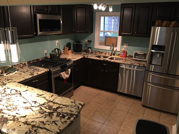5th image of 14221 Bismark Ave