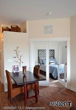 4th image of 833 W Gaines St #7405596