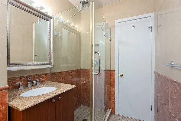 Rented by Emor Management Inc. | media 22