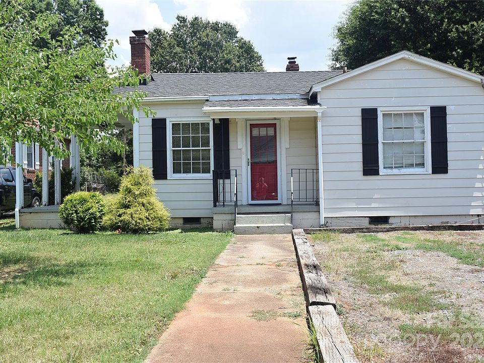 1st image of 135 S Ervin Ave