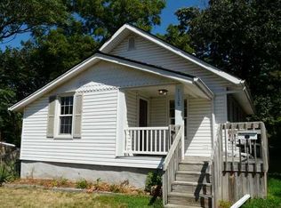 1135 Oak Park Ave, Des Moines, IA 50313