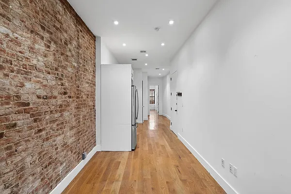 Rented by Home by Choice LLC | media 9