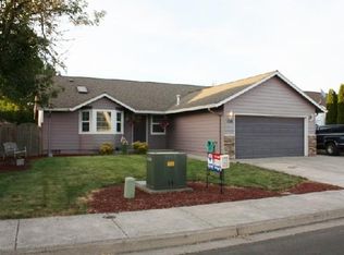 1081 Siuslaw St, Harrisburg, OR 97446