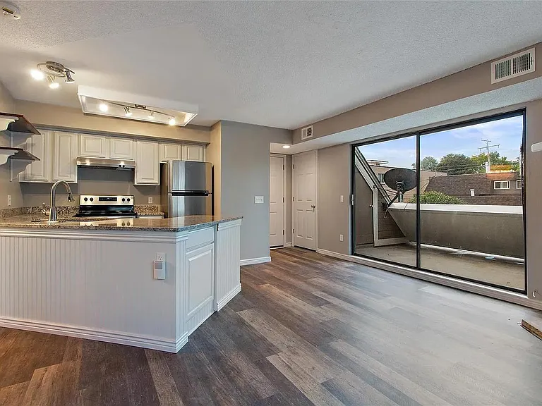 5250 S Huron Way #1-204 — Photo 1