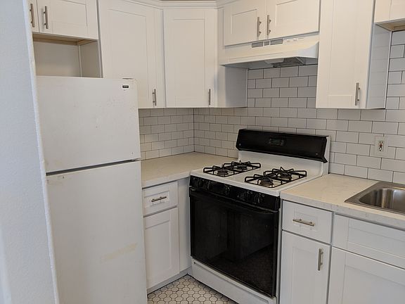 4th image of 2517 G St APT 4