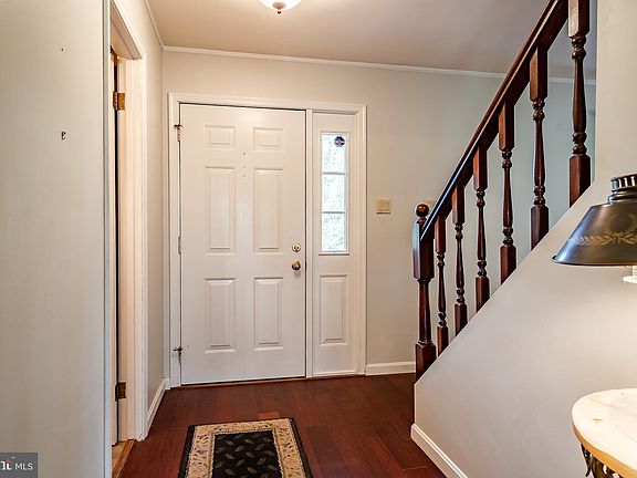 5th image of 1584 Winfield Dr