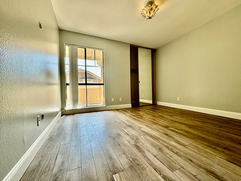 7770 Youngdale Way — Photo 9