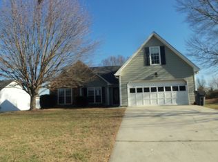 134 Leighs Grove Ct, Grayson, GA 30017