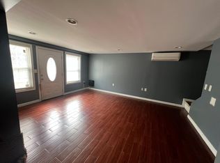 1 Bain St #A, Cranston, RI 02920