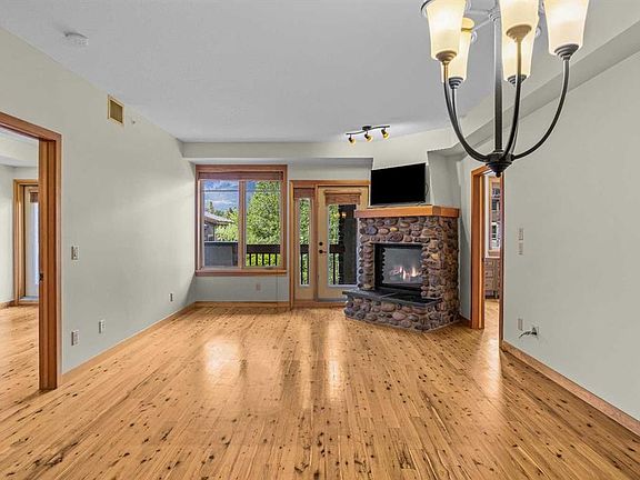 2nd image of 505 N Spring Creek Dr #213