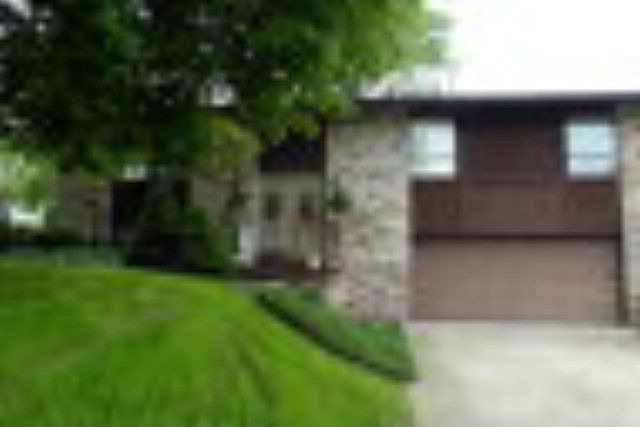 1st image of 2735 Fairlane Dr