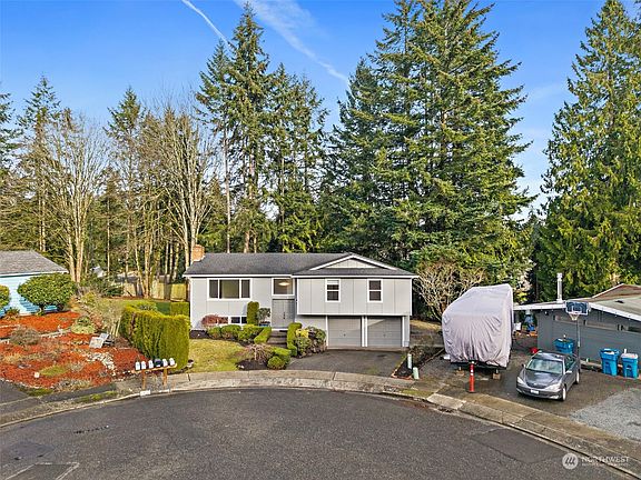 2nd image of 17223 57th Pl W