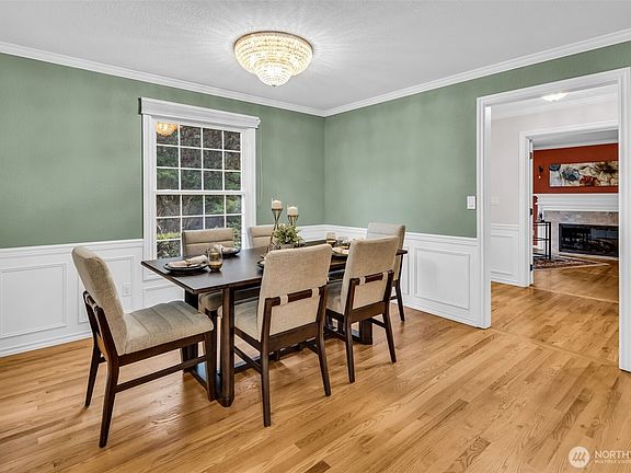 5th image of 21609 NE 4th Street