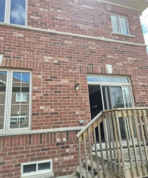 80 Truro Cir — Photo 38