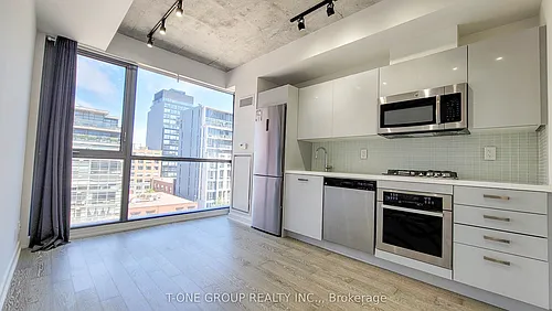 39 Brant St #704 Photo 1