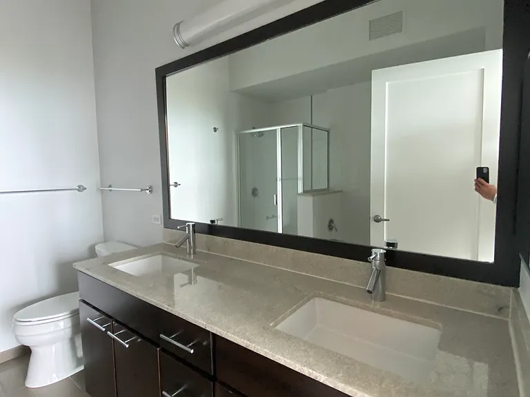520 W Erie St #1202 — Photo 7