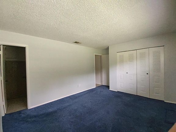 4th image of 1425 SE North Balcourt Court