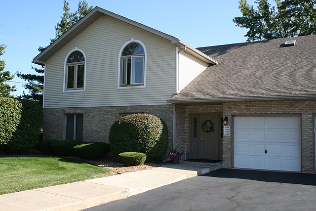 1st image of 2600 Crescenzo Dr #A