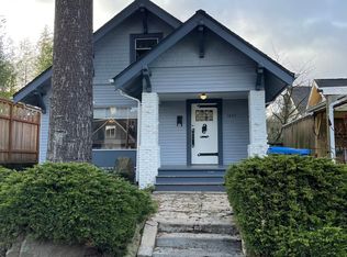 1809 N 41st St, Seattle, WA 98103