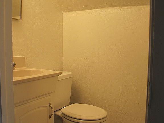 1/2 Bath, upstairs Tiled