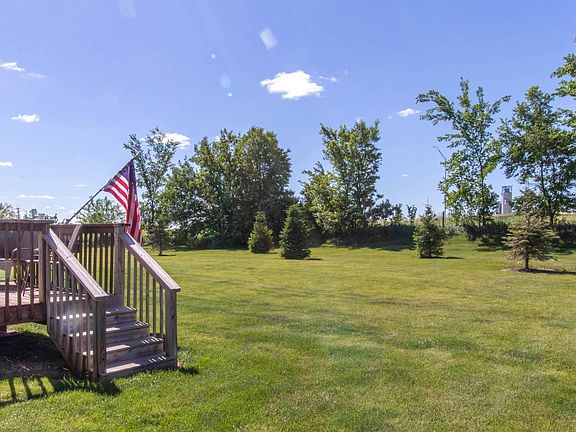 3rd image of 612 Prairie Meadow Dr