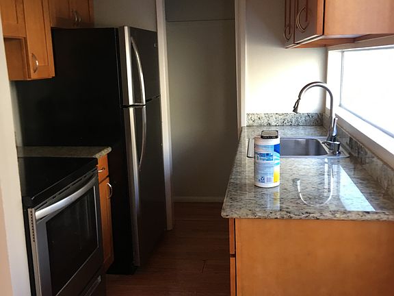 4th image of 6526 Rainier Ave S #2