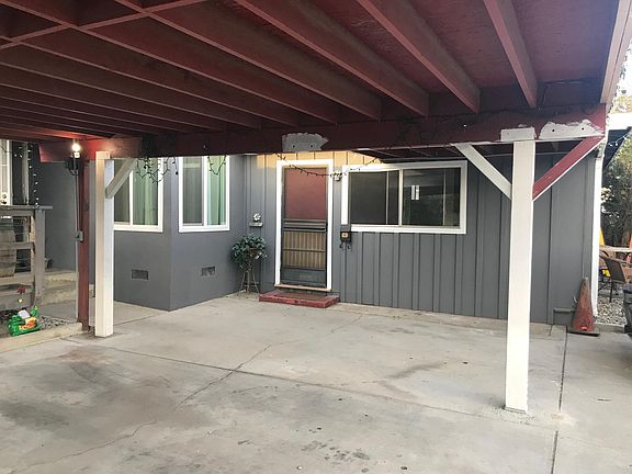 Apartment unit front entrance 