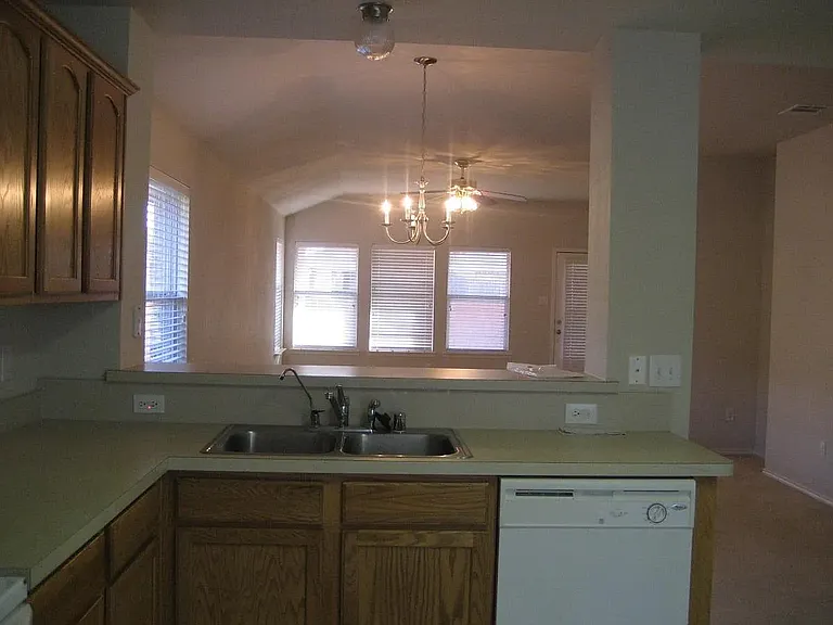 4157 Sun King Ln — Photo 4