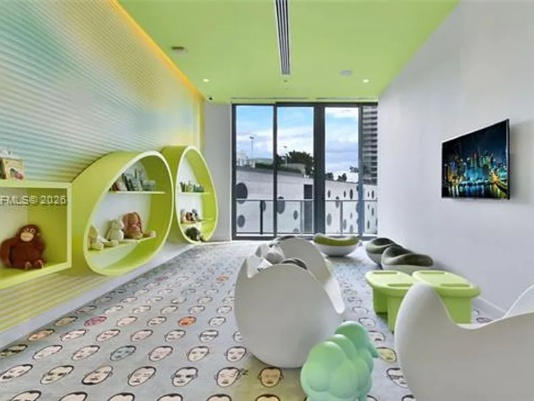 501 NE 31st St #Penthouse 4302 — Photo 30