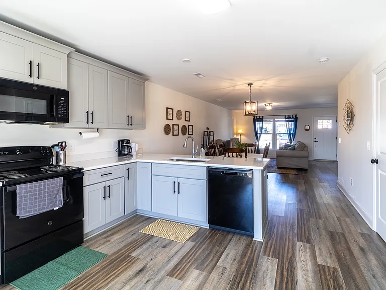 209 Chesley Dr — Photo 9