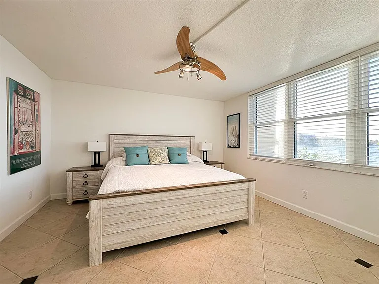 7920 Sun Island Dr S #102 — Photo 19