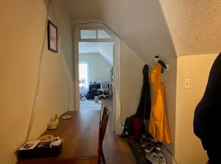 83 Brookes Ave, Burlington, VT 05401