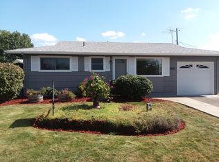 1932 Country Club Rd, Woodburn, OR 97071