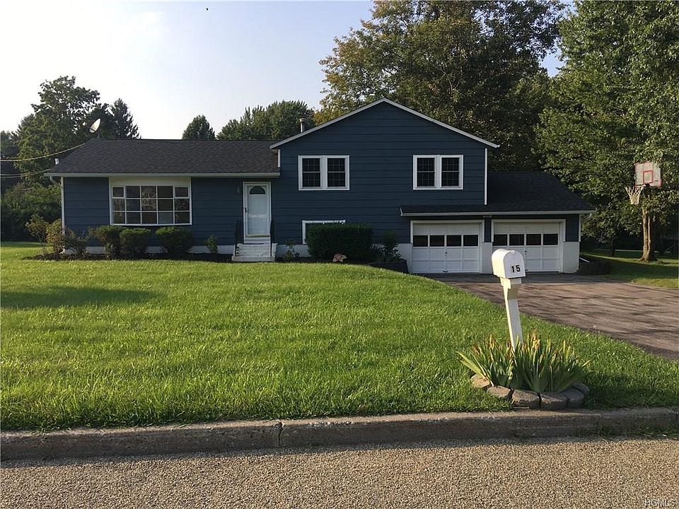 1st image of 15 Victoria Dr