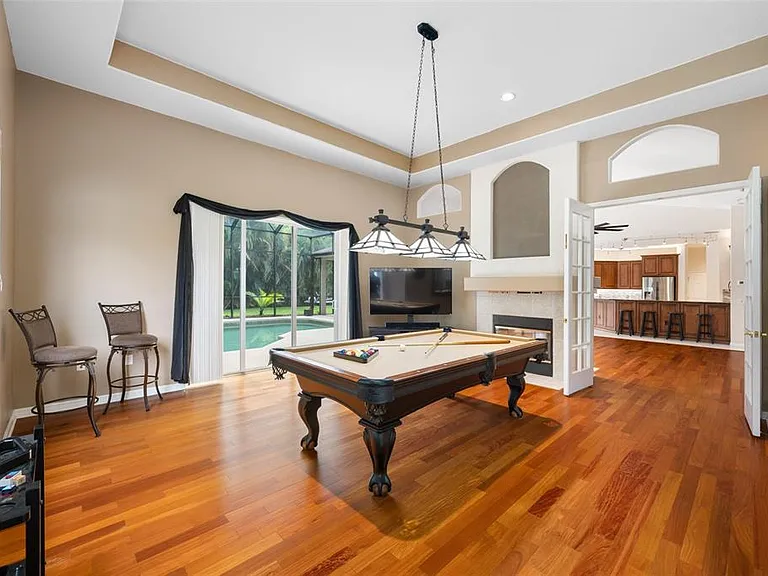 10675 Park Place Dr — Photo 24