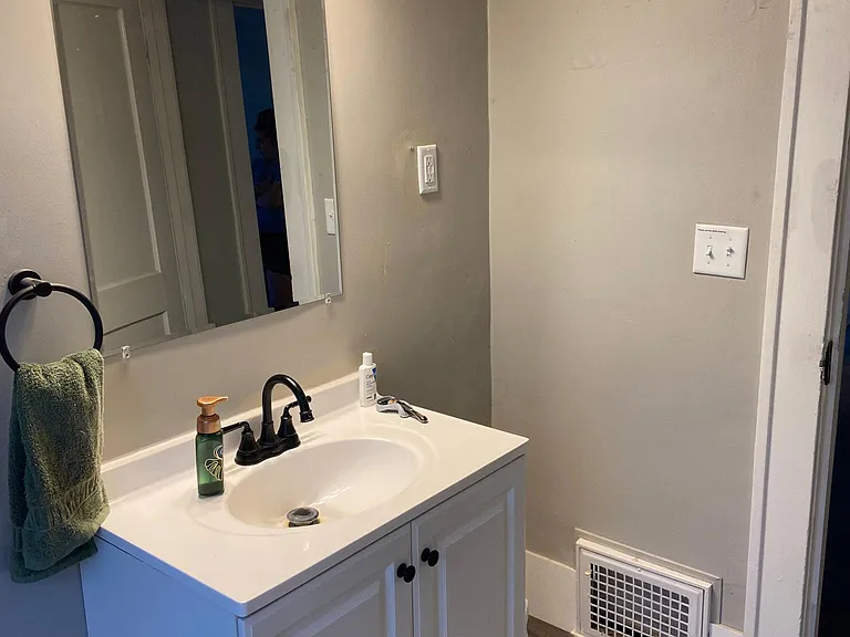 340 1/2 S Olive St — Photo 12
