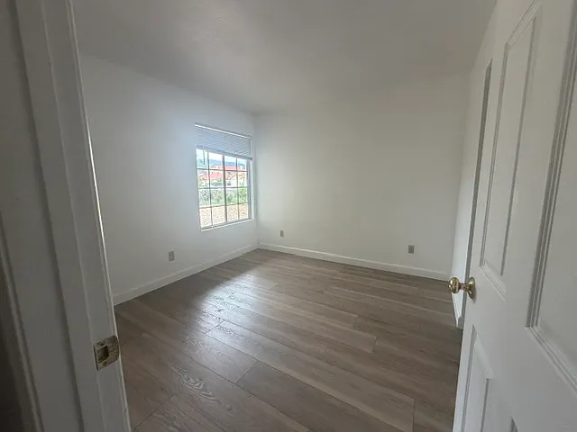 1725 Windsor Pl — Photo 17