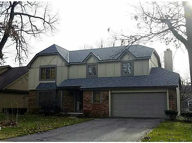 6943 Regents Park Blvd photo 1