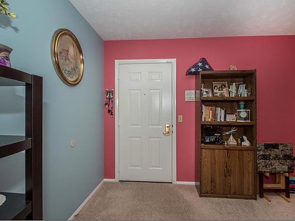 5th image of 27097 Oakwood Cir APT 107Z