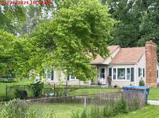 2040 NW 50th St, Kansas City, MO 64151