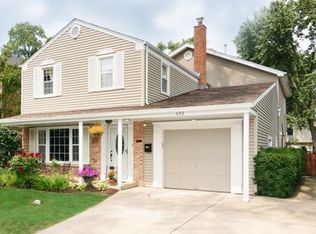 602 E Lynden Ln, Arlington Heights, IL